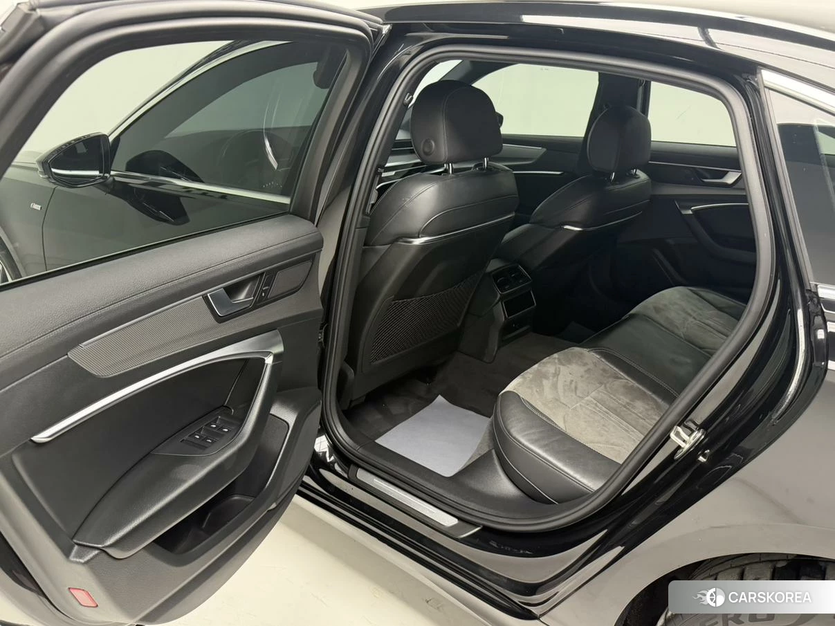 Audi A6L PHEV id 4452606 из Китая 15