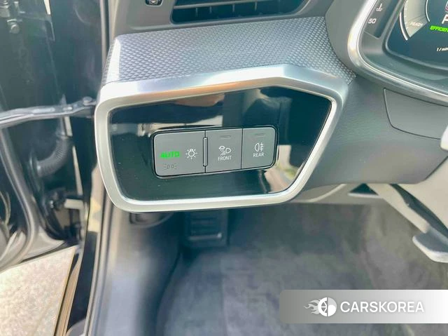 Audi A6L id 4278827 из Китая 26