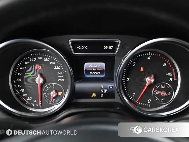 Mercedes-Benz GLE - Class W166 id 3692703 из Кореи 18