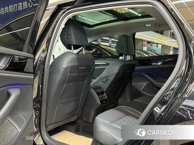 Volkswagen Magotan id 4263118 из Китая 8