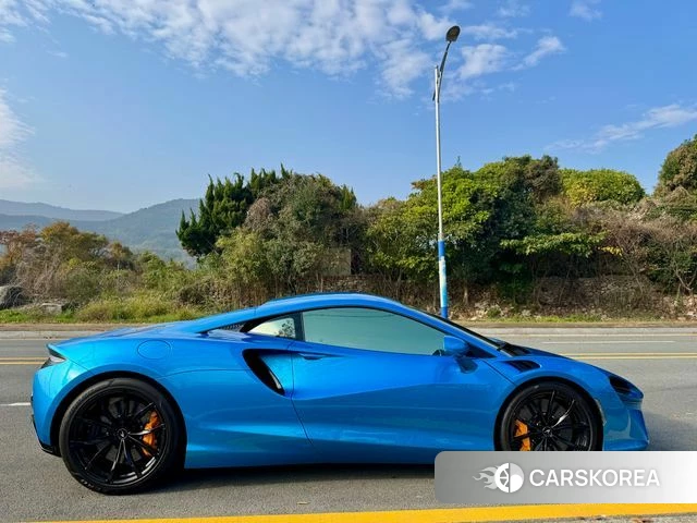 McLaren Artura id 4308265 из Кореи 9