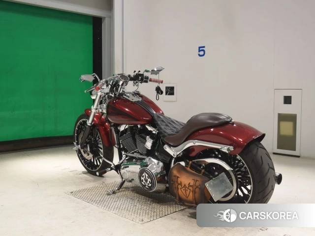 Harley-Davidson Softail Breakout FXSB1690 id 4366806 из Японии 8