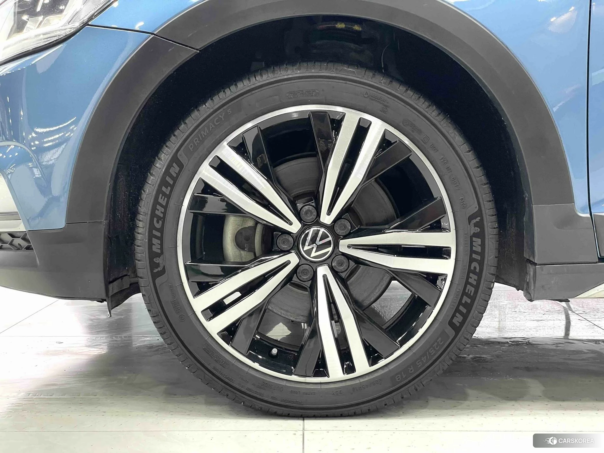 Volkswagen Touran L id 4461728 из Китая 18