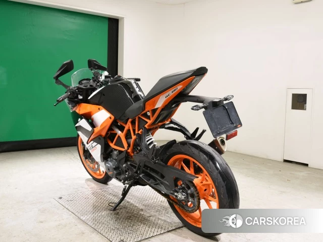 Проданный KTM RC 390 id 4289847 из Японии, фото 8