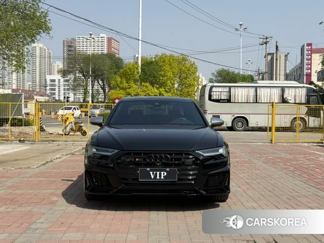Audi A6L id 4212470 из Китая 8