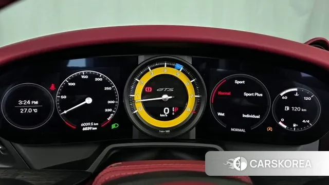 Porsche 911(992) id 3217768 из Кореи 18