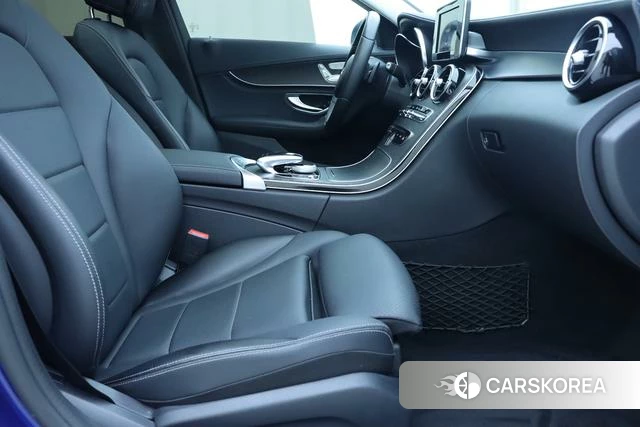 Mercedes-Benz Class C id 4207070 из Китая 23