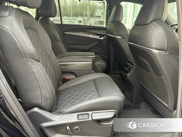 Audi Q6 id 4259321 из Китая 15