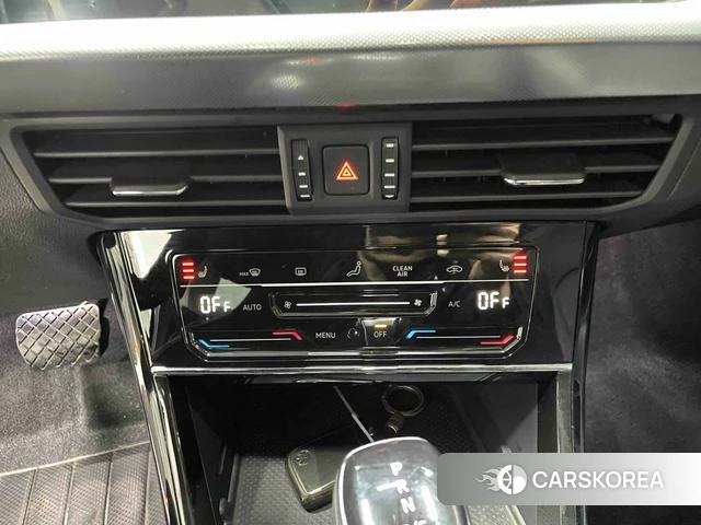 Volkswagen Passat id 4264701 из Китая 18