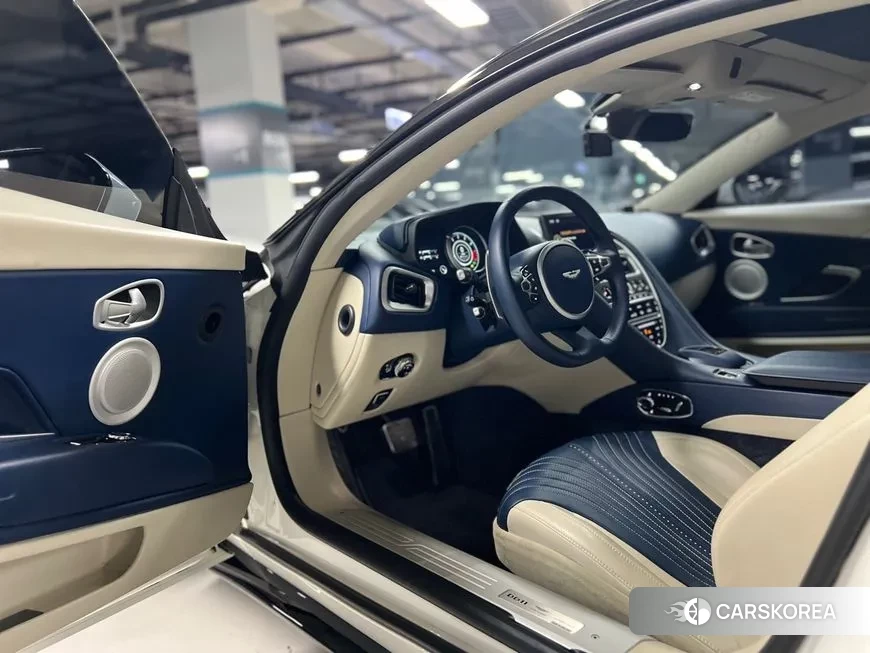 Aston Martin DB11 id 1685586 из Кореи 18