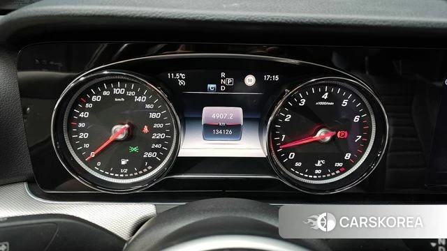 Mercedes-Benz E-Class W213 id 3917161 из Кореи 18