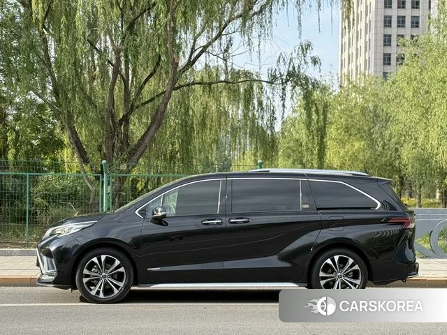 Toyota Grevia id 4258875 из Китая 23