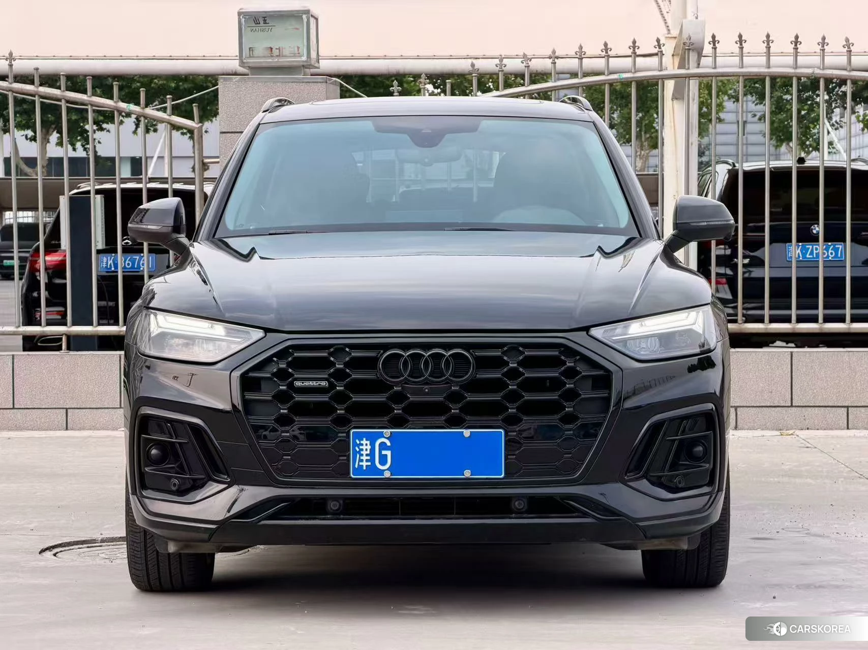 Audi Q5L id 4515119 из Китая 8