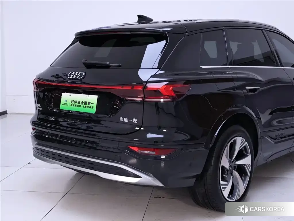 Audi Q6L id 4600385 из Китая 26