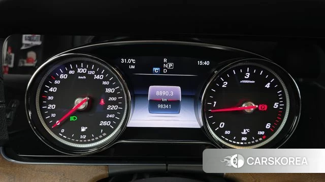 Mercedes-Benz E-Class W213 id 4543066 из Кореи 32