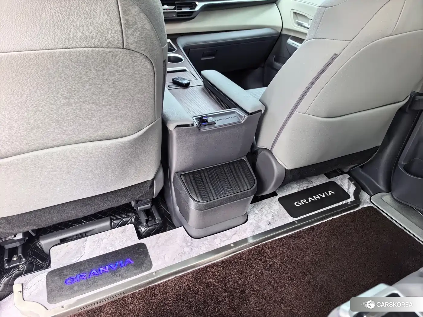 Toyota Granvia id 4644368 из Китая 18