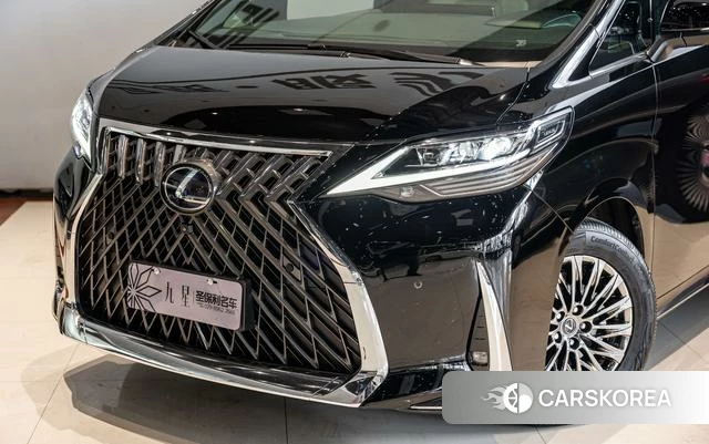 Lexus LM id 4254507 из Китая 17
