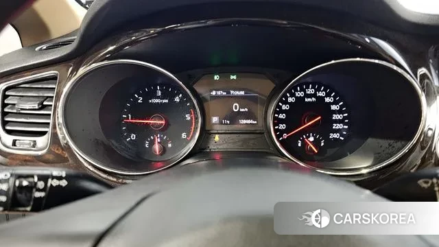 Kia The New Carnival id 3661919 из Кореи 18