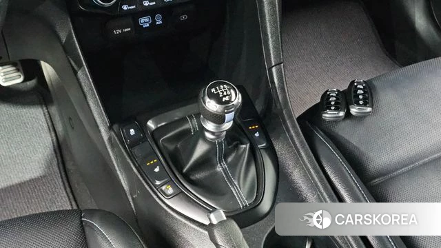 Hyundai Veloster (JS) id 4943893 из Кореи 28