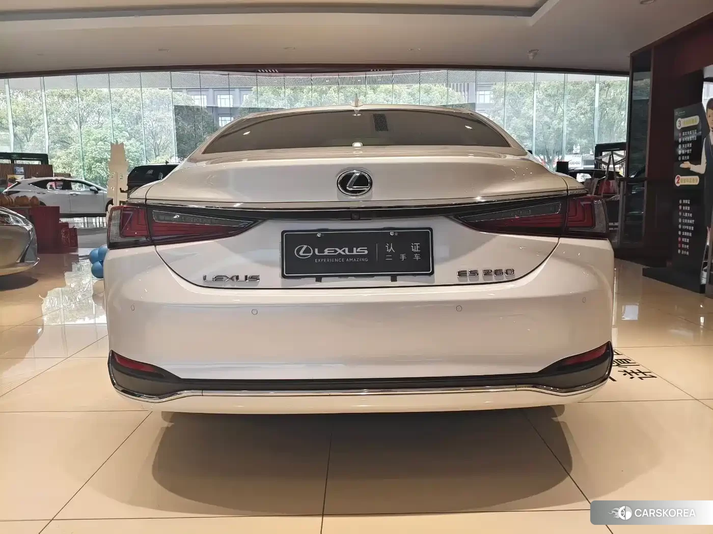 Lexus ES id 4553877 из Китая 8