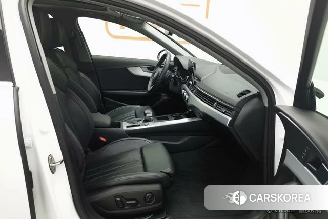 Audi A4L id 4307001 из Китая 22