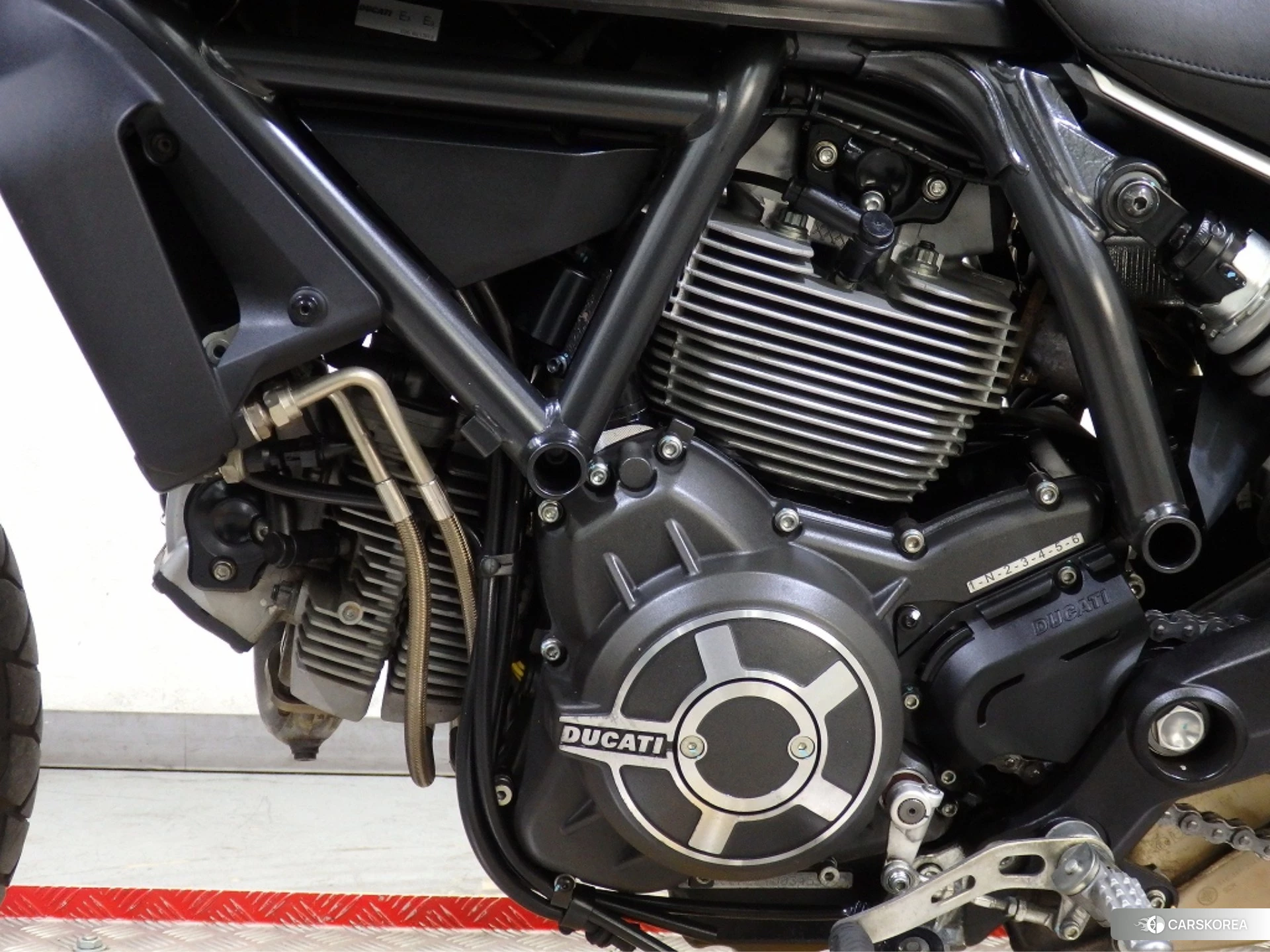 Проданный Ducati SCRAMBLER FULL THROTTLE id 4374396 из Японии, фото 28