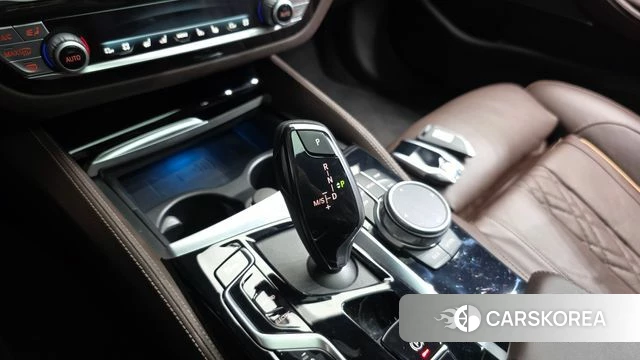 BMW 5 Series (G30) id 3904169 из Кореи 18