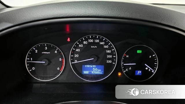 Hyundai The New Grand Starex id 3893989 из Кореи 18