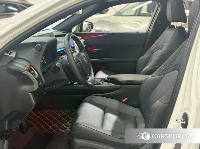 Lexus UX id 4348955 из Китая 17