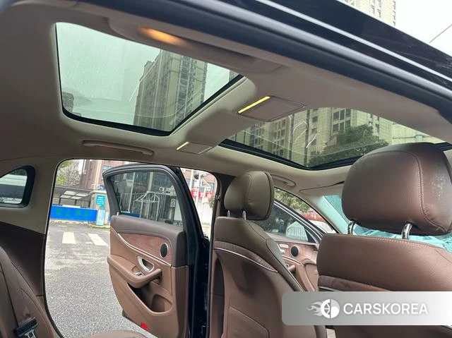 Mercedes-Benz E-class id 4273674 из Китая 15