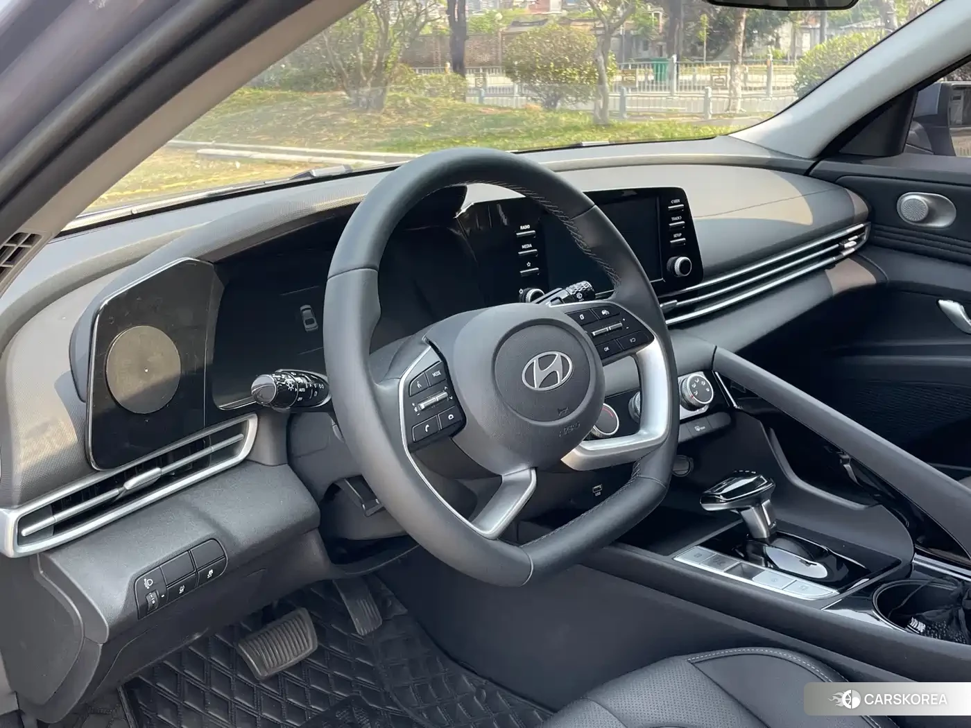Hyundai Elantra id 4576551 из Китая 22
