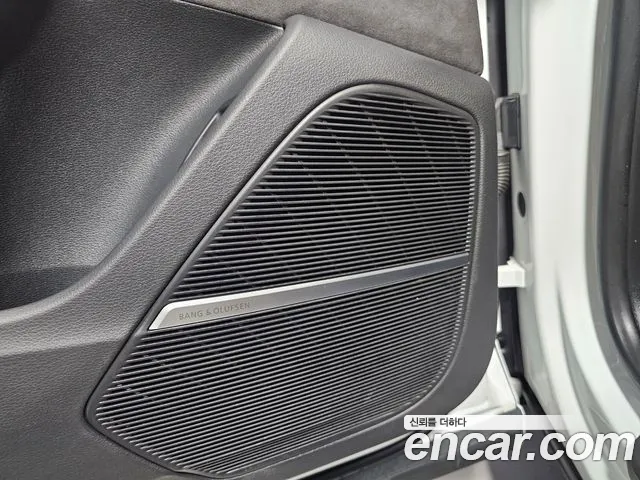 Audi Q8 (4M) id 2843370 из Кореи 18