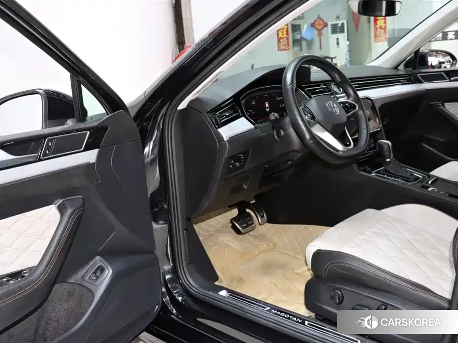 Volkswagen Magotan id 4589544 из Китая 18