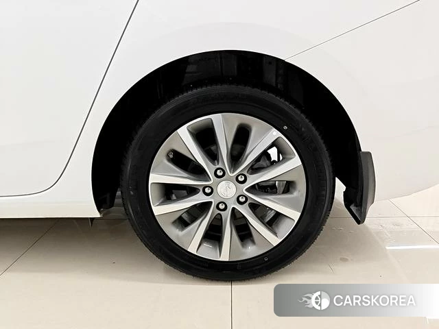 Buick GL6 id 4253657 из Китая 18