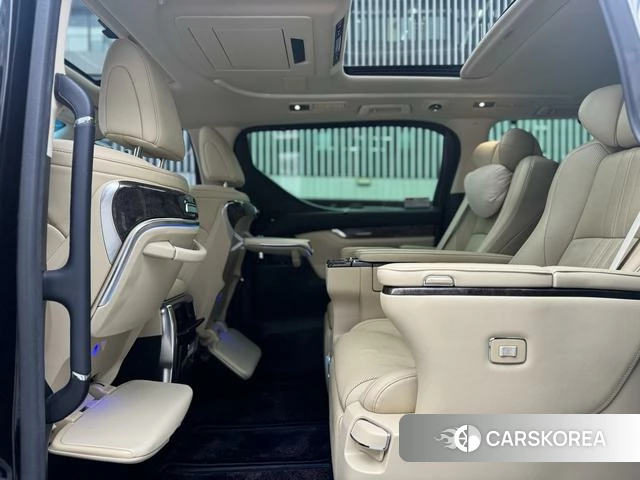 Toyota Elfa id 4314619 из Китая 8