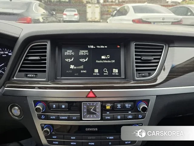 Genesis G80 id 3407904 из Кореи 17