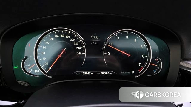 BMW 5 Series (G30) id 3925105 из Кореи 18