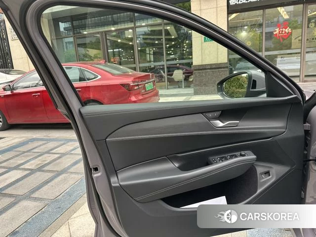 Volkswagen Passat id 4238216 из Китая 23