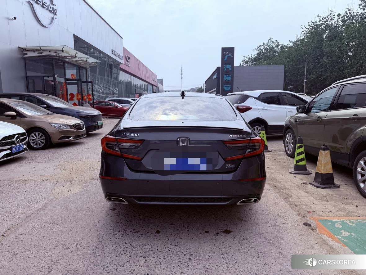 Honda Accord id 4407638 из Китая 11
