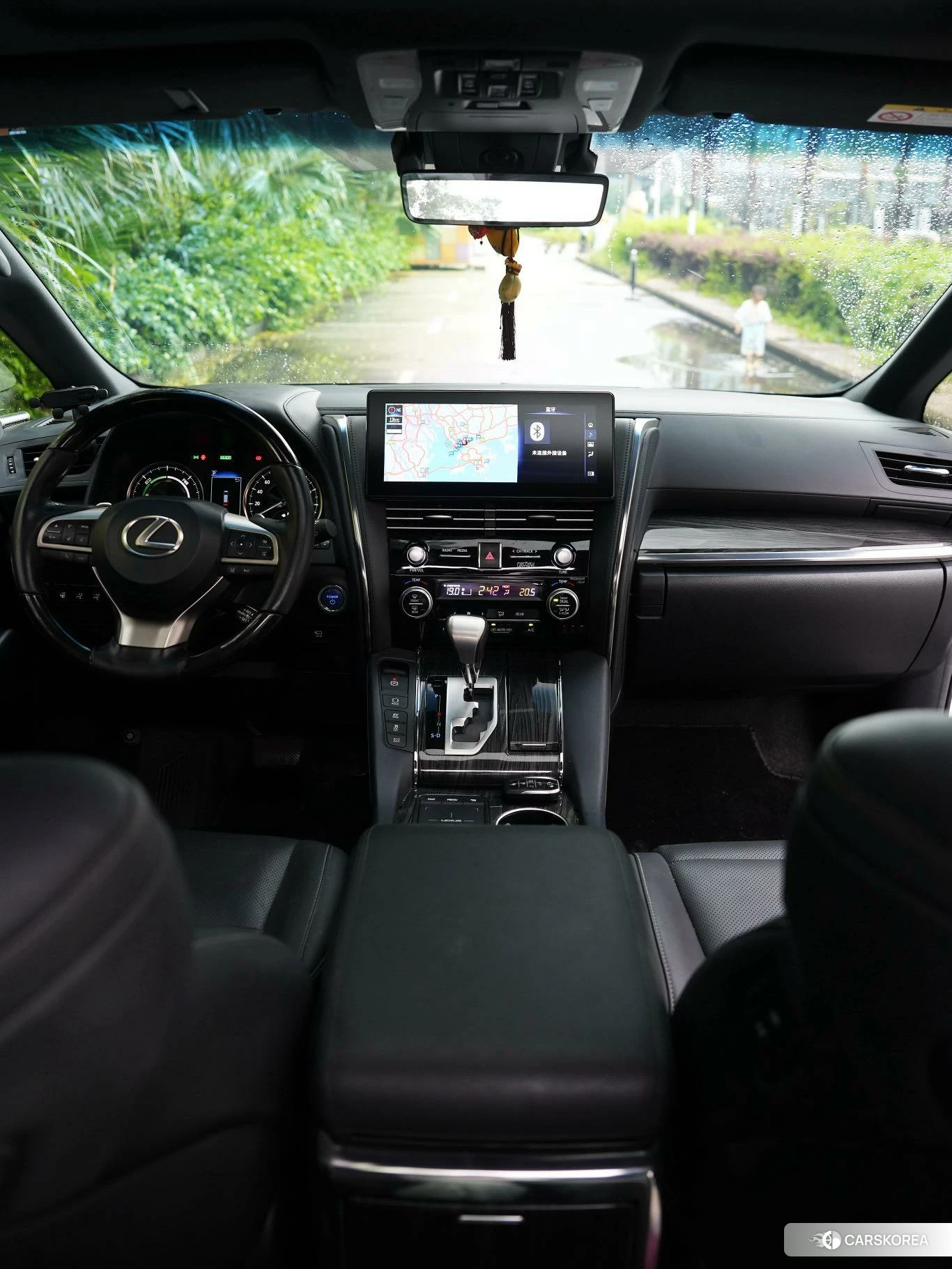 Lexus LM id 4467717 из Китая 11