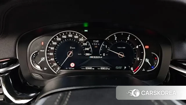 BMW 5 Series (G30) id 3417920 из Кореи 18