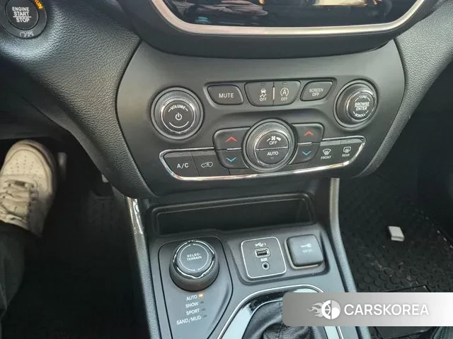 Jeep Cherokee (KL) id 3300533 из Кореи 14