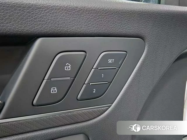 Audi Q5L id 4263812 из Китая 15