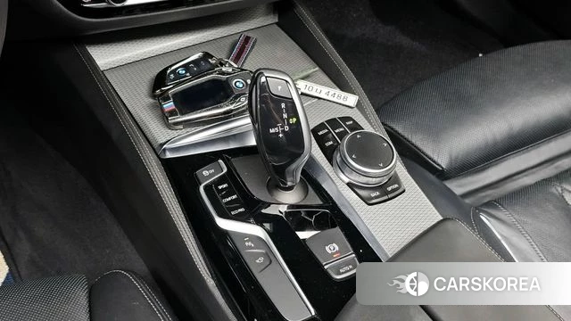 BMW 5 Series (G30) id 4317825 из Кореи 31