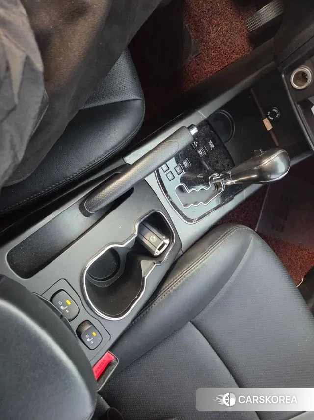 Ssangyong New Style Korando C id 3718744 из Кореи 8