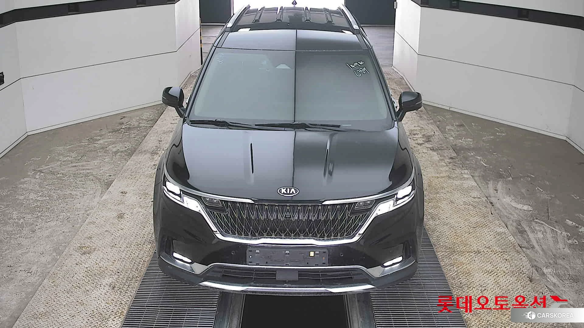 Kia Carnival id 3888374 из Кореи 35
