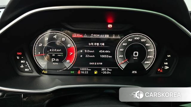 Audi Q3 (F3) id 4307986 из Кореи 31