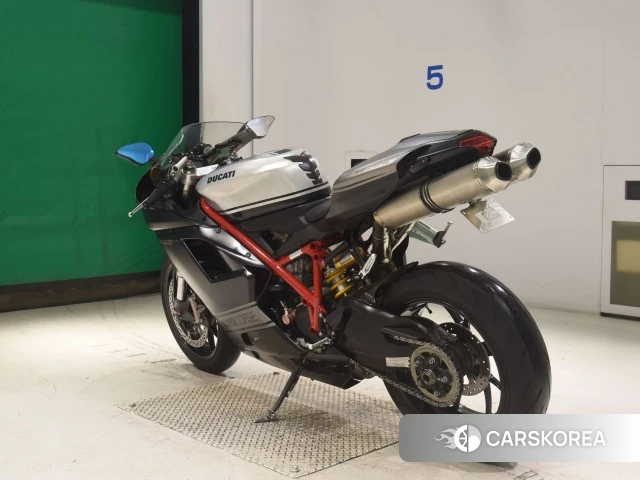 Проданный Ducati 848 EVO id 4373988 из Японии, фото 9