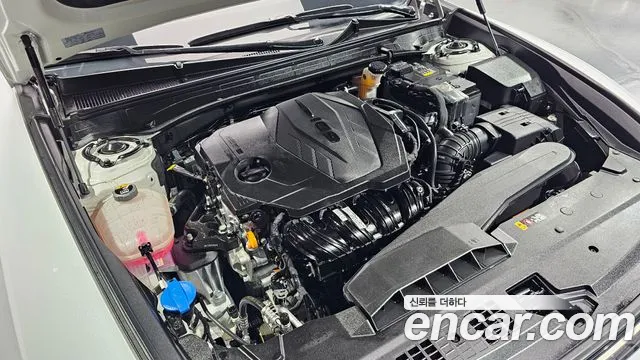 Hyundai Grandeur (GN7) id 2618976 из Кореи 18