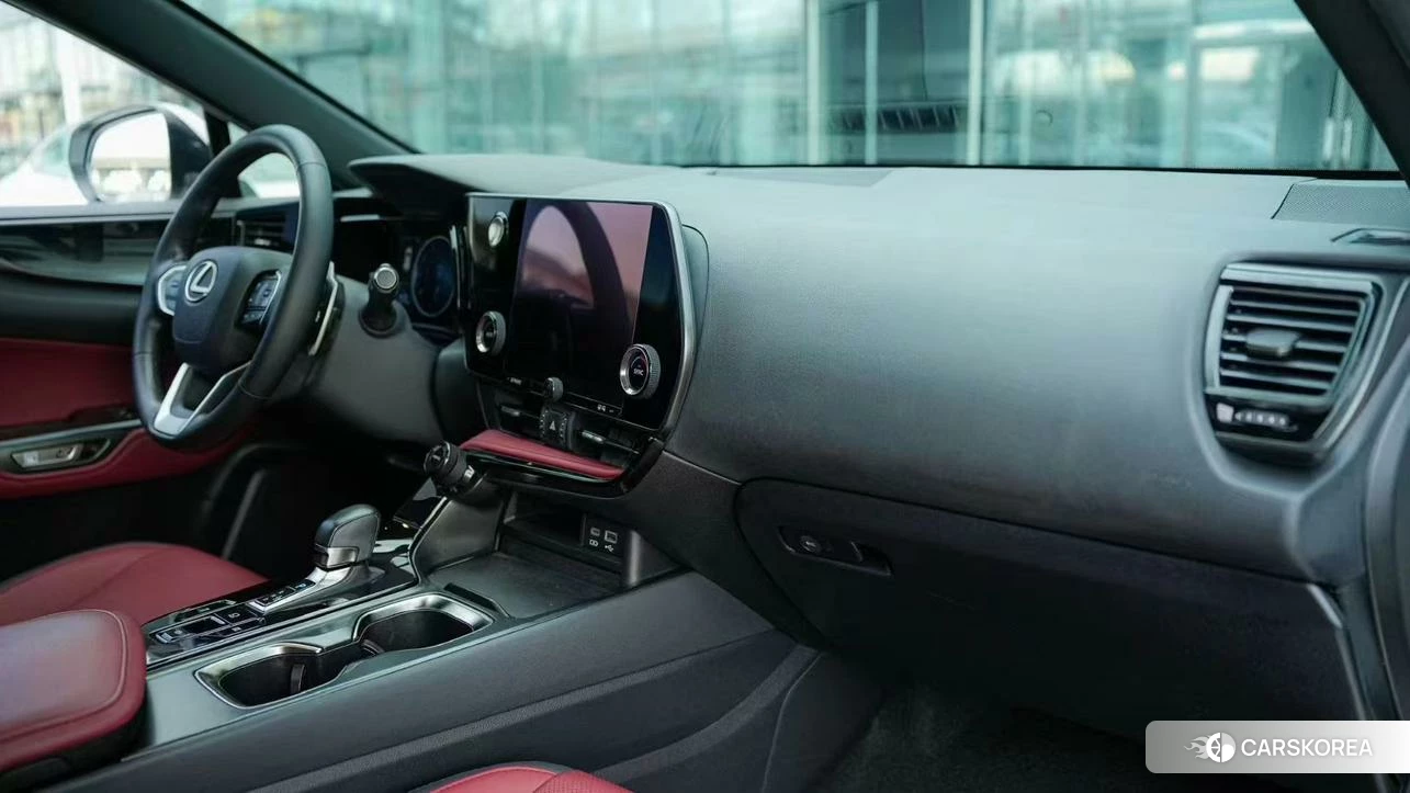 Lexus NX id 4510539 из Китая 8